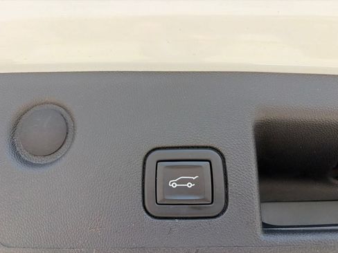 Used 2022 Chevrolet Equinox LT AWD/4WD image 50