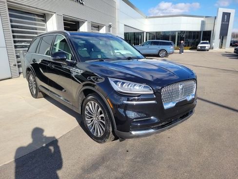 Used 2024 Lincoln Aviator Reserve w/ Elements Package Plus image 12