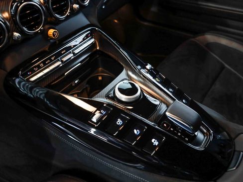 Used 2020 Mercedes-Benz AMG GT R image 39