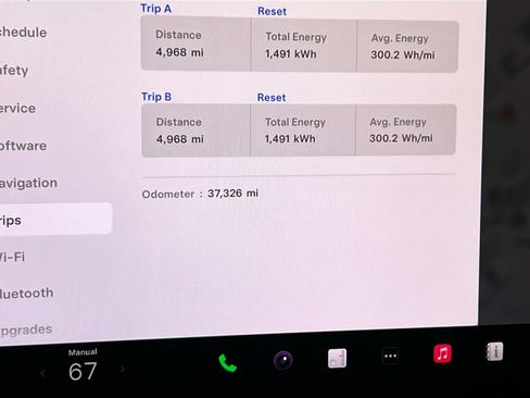 Used 2022 Tesla Model S AWD/4WD image 23