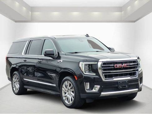 Used 2021 GMC Yukon XL SLT w/ SLT Premium Package image 1