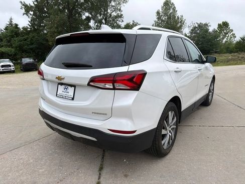 Used 2022 Chevrolet Equinox Premier FWD image 3