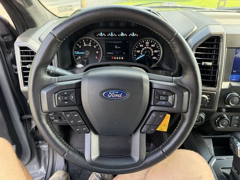 Used 2020 Ford F150 XLT w/ Equipment Group 302A Luxury AWD/4WD image 26