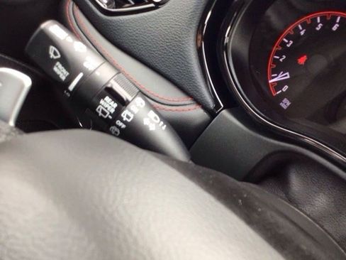 Used 2025 Dodge Durango GT AWD/4WD image 16