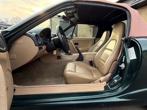 Used 1999 MAZDA MX-5 Miata RWD image 3
