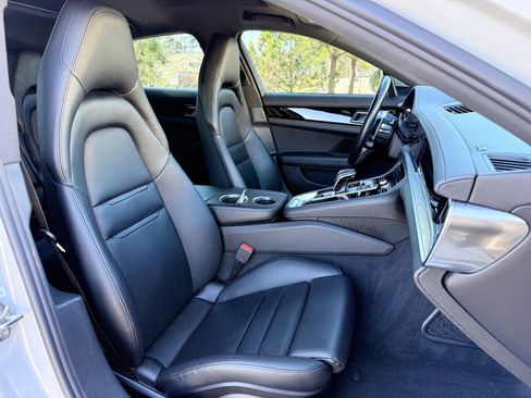 Used 2018 Porsche Panamera 4S image 38