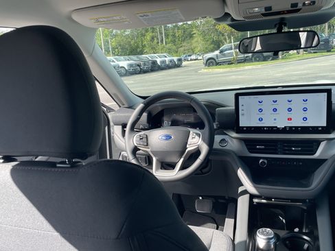 New 2025 Ford Explorer Active image 42