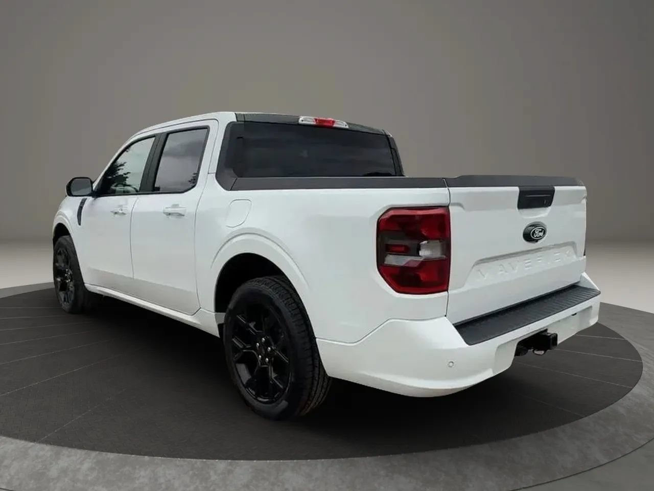 Used 2025 Ford Maverick Lobo AWD/4WD image 4