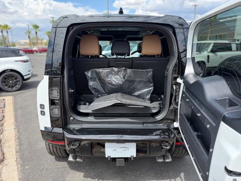 New 2026 Land Rover Defender 90 V8 AWD/4WD image 17