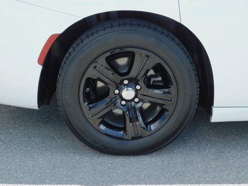 Used 2023 Dodge Charger SXT image 11