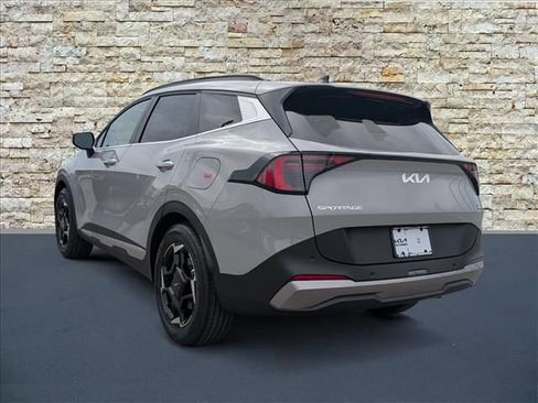 New 2026 Kia Sportage EX image 3