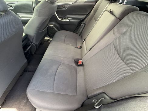 Used 2020 Toyota RAV4 LE FWD image 25