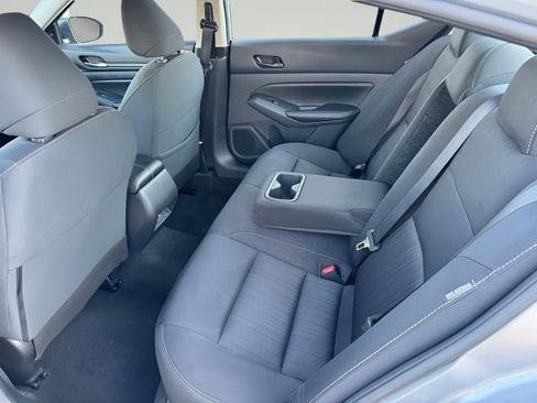 Used 2024 Nissan Altima 2.5 SV FWD image 27