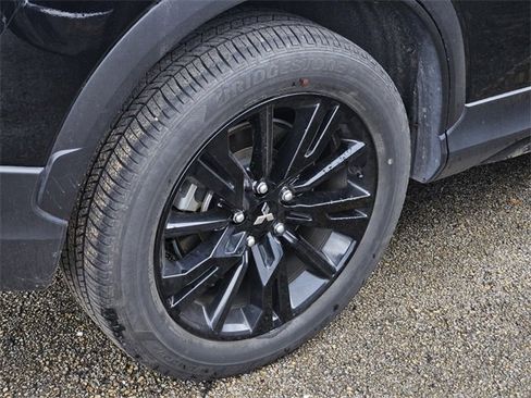 Used 2024 Mitsubishi Eclipse Cross AWD image 9