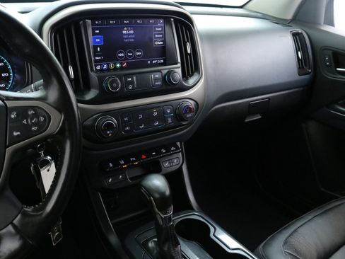 Used 2022 Chevrolet Colorado Z71 w/ Safety Package image 19