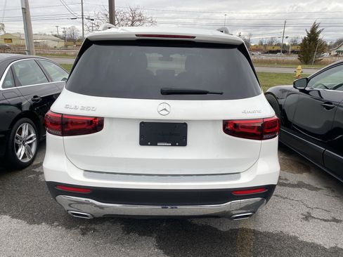 Used 2023 Mercedes-Benz GLB 250 4MATIC image 6