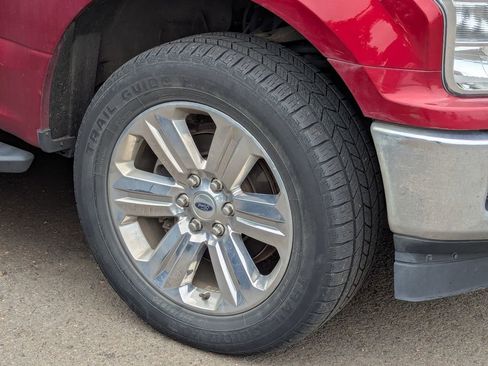 Used 2019 Ford F150 XLT w/ Equipment Group 302A Luxury AWD/4WD image 9