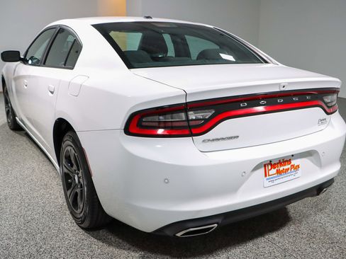 Used 2022 Dodge Charger SXT image 9