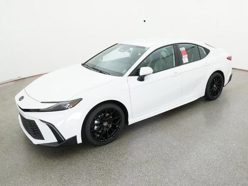 New 2026 Toyota Camry SE FWD image 29