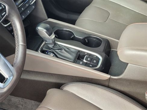 Used 2019 Hyundai Santa Fe FWD image 19