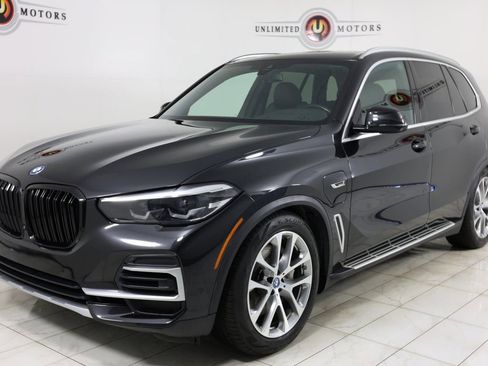 Used 2022 BMW X5 xDrive45e w/ Climate Comfort Package image 5