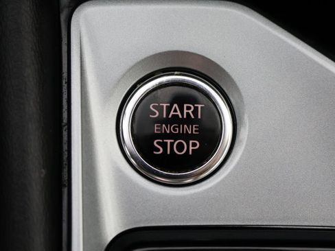 Used 2023 Nissan Altima 2.5 SV FWD image 16