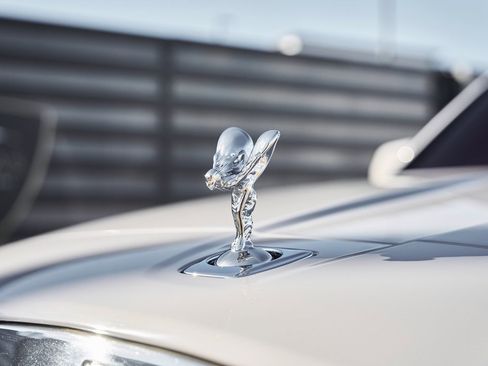 Used 2025 Rolls-Royce Cullinan image 8