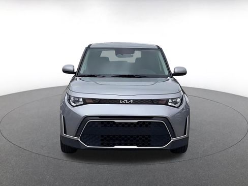 Used 2025 Kia Soul LX w/ LX Technology Package FWD image 3
