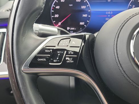 Certified 2022 Mercedes-Benz S 500 4MATIC image 33