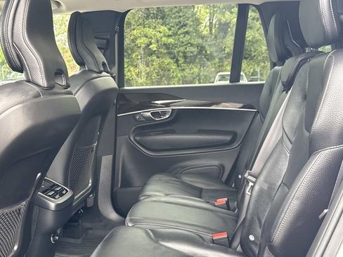 Used 2019 Volvo XC90 T6 Momentum w/ Advanced Package image 18