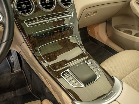 Certified 2022 Mercedes-Benz GLC 300 4MATIC image 26