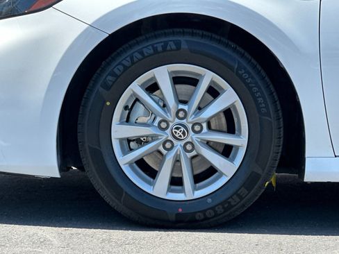 Used 2025 Toyota Camry LE FWD image 22