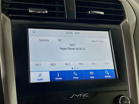 Used 2019 Ford Fusion SE image 21