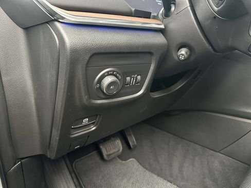 New 2025 Jeep Grand Cherokee Summit image 28