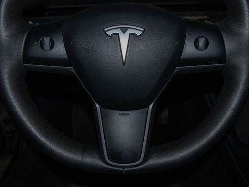 Used 2022 Tesla Model 3 RWD image 12