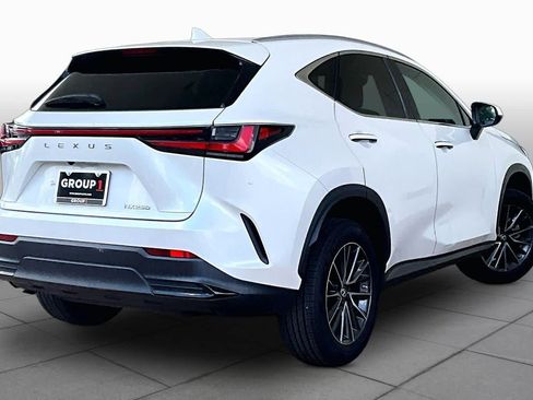 Used 2022 Lexus NX 250 FWD w/ Towing Package (2000 Lbs) image 11