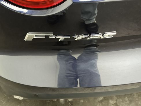 Used 2016 Jaguar F-TYPE Convertible RWD image 12