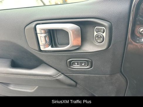 Used 2018 Jeep Wrangler Unlimited Sahara AWD/4WD image 18