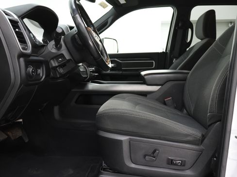Used 2022 RAM 2500 Big Horn w/ Night Edition image 8