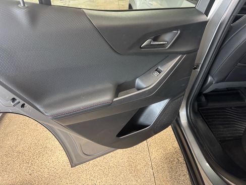 Used 2025 Chevrolet Equinox RS w/ Safety and Technology Package image 9