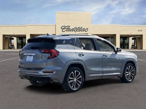 Used 2020 GMC Terrain Denali w/ Denali Premium Package image 5