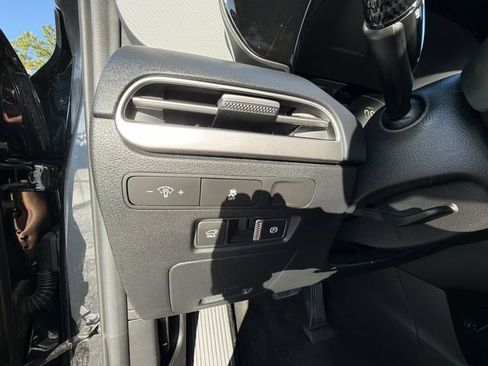 Used 2025 Hyundai Palisade SEL FWD image 26