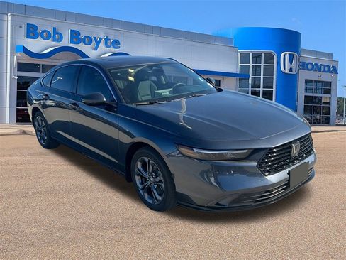 New 2025 Honda Accord EX-L image 3