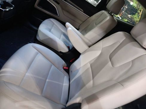Used 2022 Kia Telluride S AWD/4WD image 6