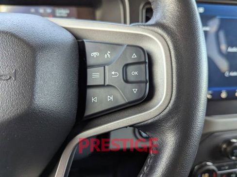 Used 2023 Ford Bronco Badlands image 17