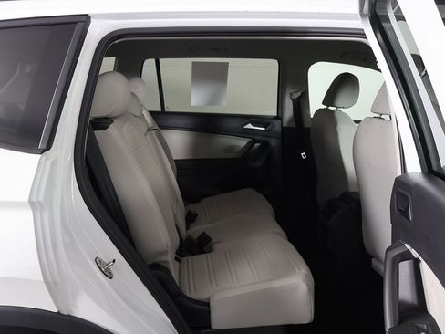 Used 2023 Volkswagen Tiguan S image 29