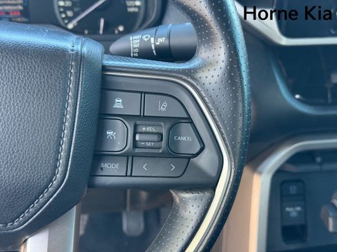 Used 2025 Toyota Tundra SR5 AWD/4WD image 19