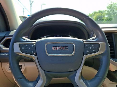 Used 2020 GMC Acadia Denali AWD/4WD image 17