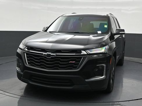 Used 2024 Chevrolet Traverse RS FWD image 9