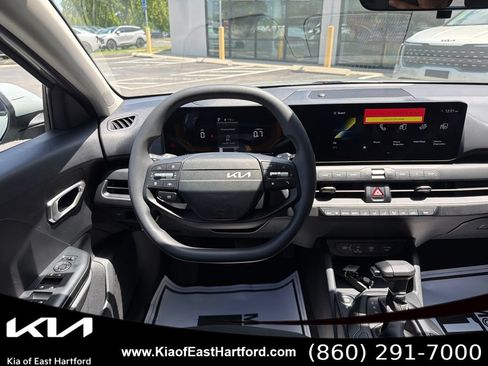 New 2026 Kia K4 FWD image 23